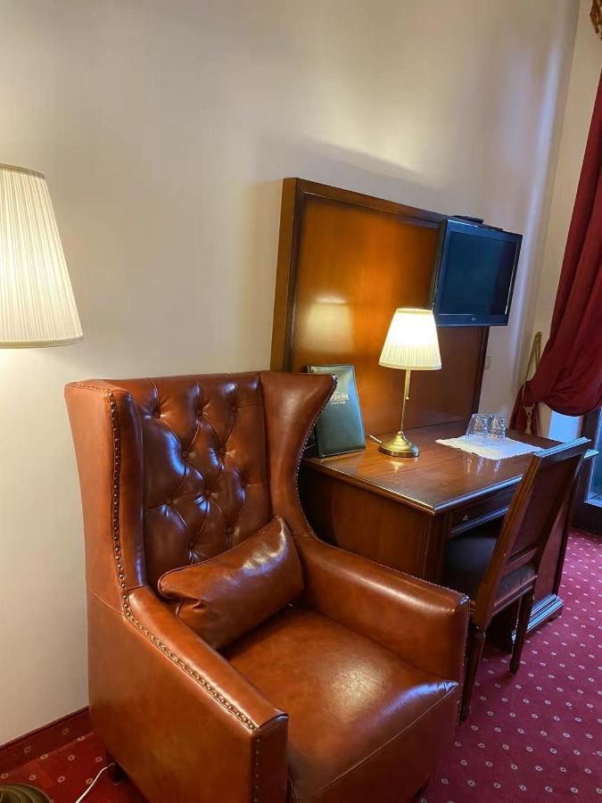 Hotel Kaiser Franz Josef Мильстат Экстерьер фото