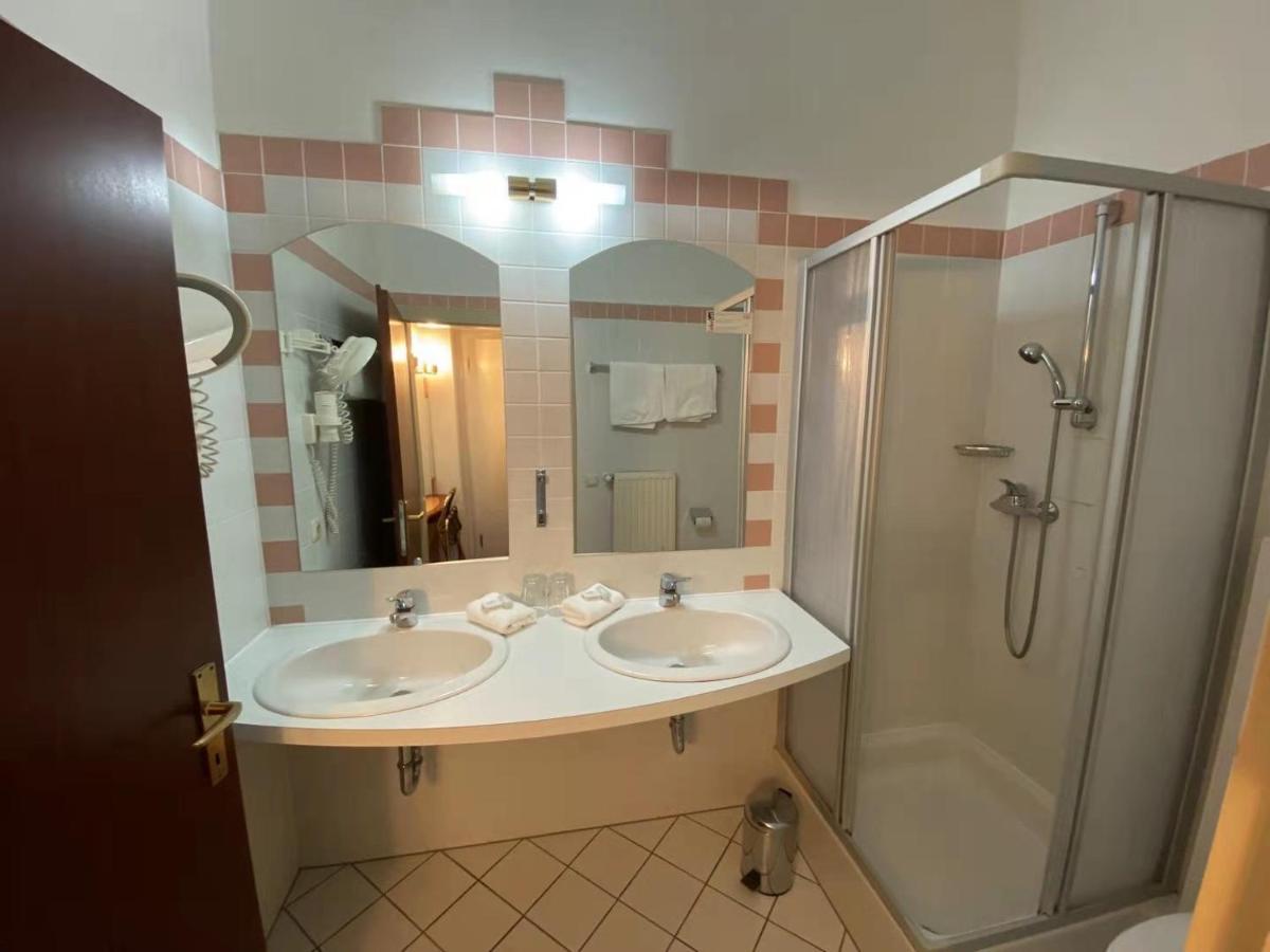 Hotel Kaiser Franz Josef Мильстат Экстерьер фото
